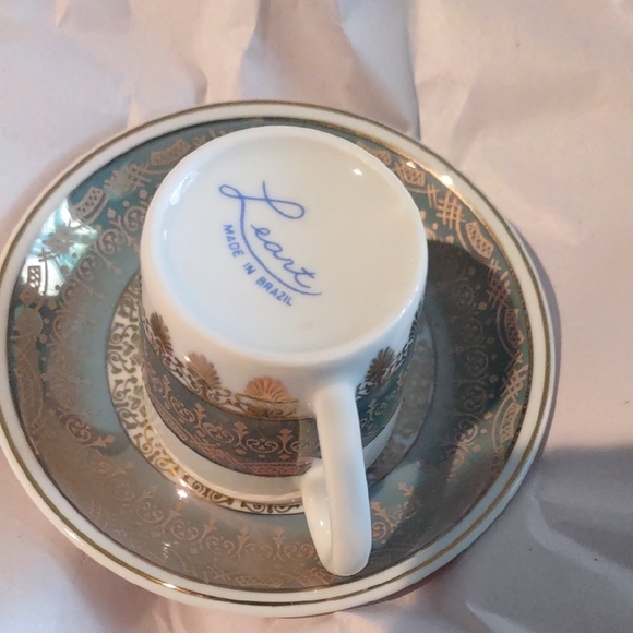 Elegant Gold and Green Teacup and Saucer Set - Picture 4 of 8